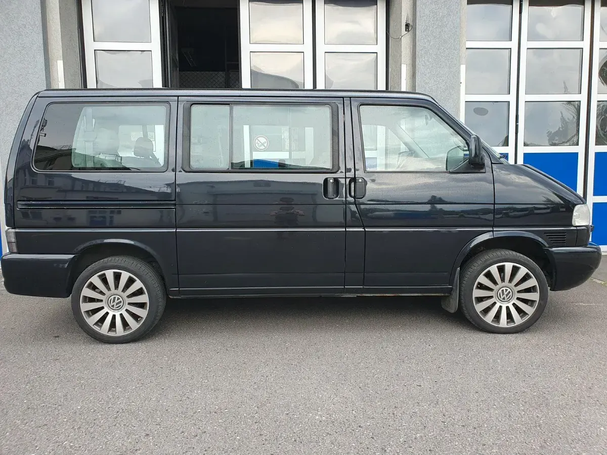 Gebraucht VW Multivan 150 PS (110 kW) 1998 Schwarz Van / Kleinbus