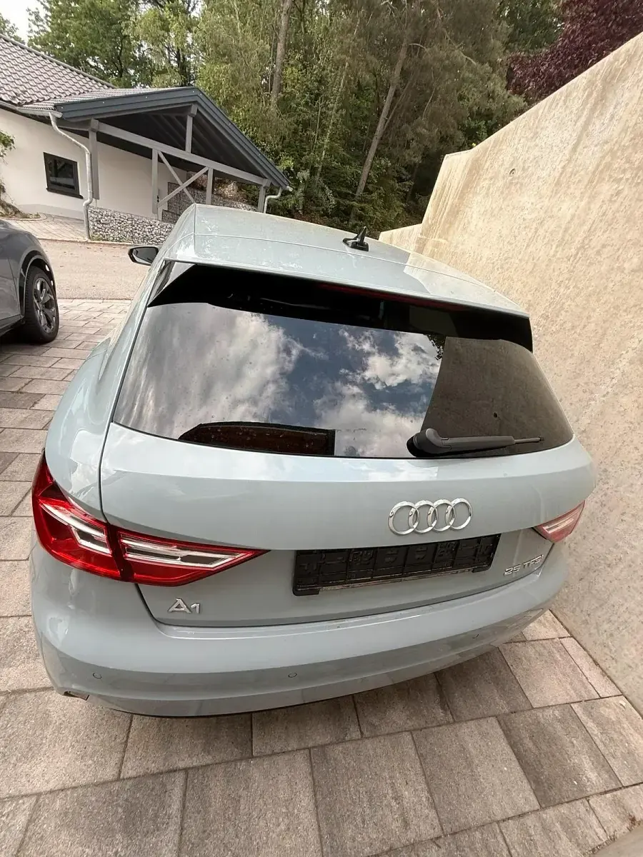 Gebraucht Audi A1 Sportback Design 95 PS (69 kW) 2023 Grau Kleinwagen