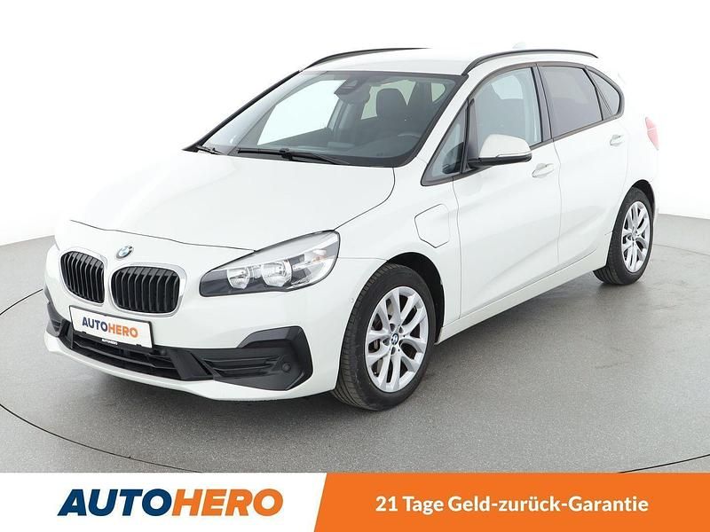 Weiß Gebraucht 2020 BMW 225 Active Tourer Van / Kleinbus | 18.670 € (Fairer Preis) - Bild 1/3