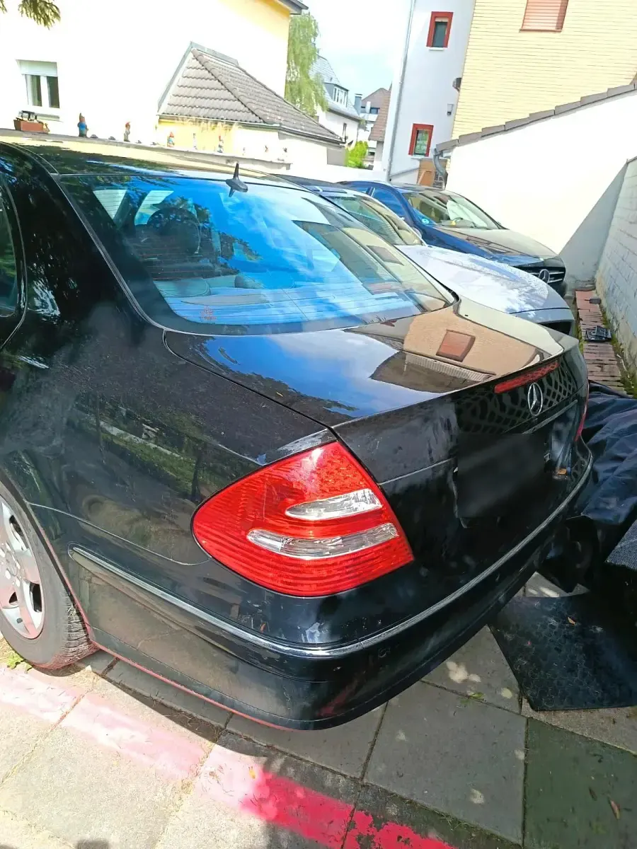 Usata Mercedes E350 272 CV (200 kW) 2006 Nero Berlina