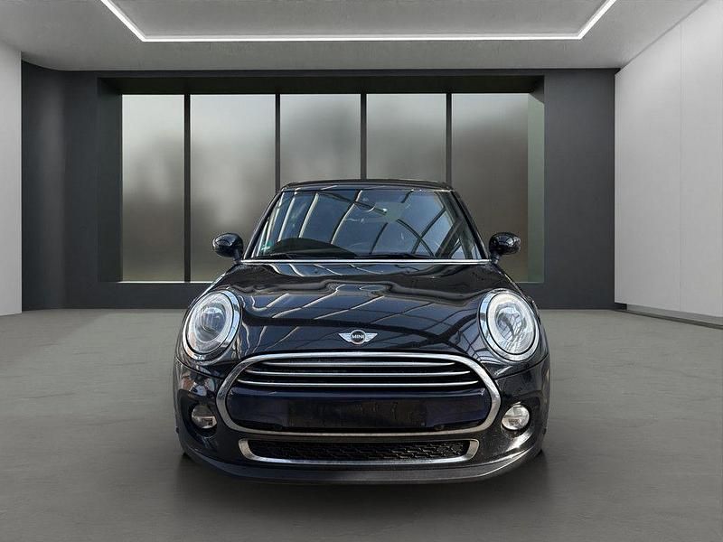 Gebraucht Mini Cooper D 116 PS (85 kW) 2015 Schwarz / midnight black (metallic) Kleinwagen