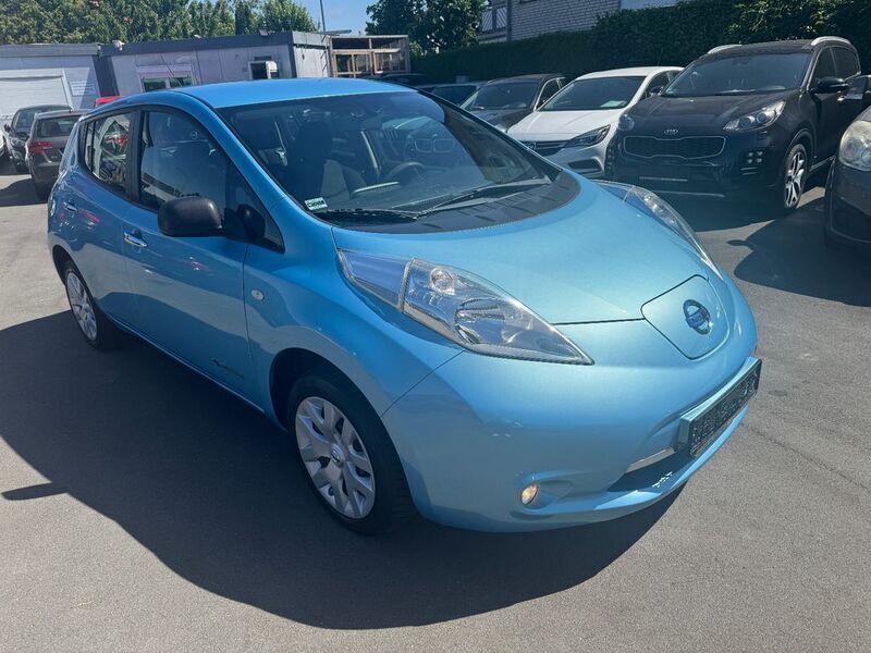 Gebraucht Nissan Leaf Visia 80 kW (109 PS) 2015 Blau Kleinwagen