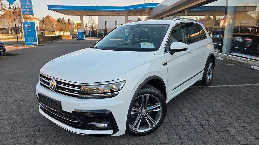 Gebraucht VW Tiguan R-line 150 PS (110 kW) 2018 Weiß SUV