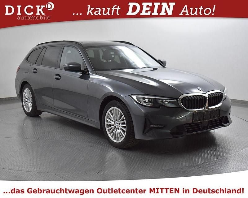 Grau Gebraucht 2021 BMW 330e Sport Line Limousine | 21.250 € (Superpreis) - Bild 1/4