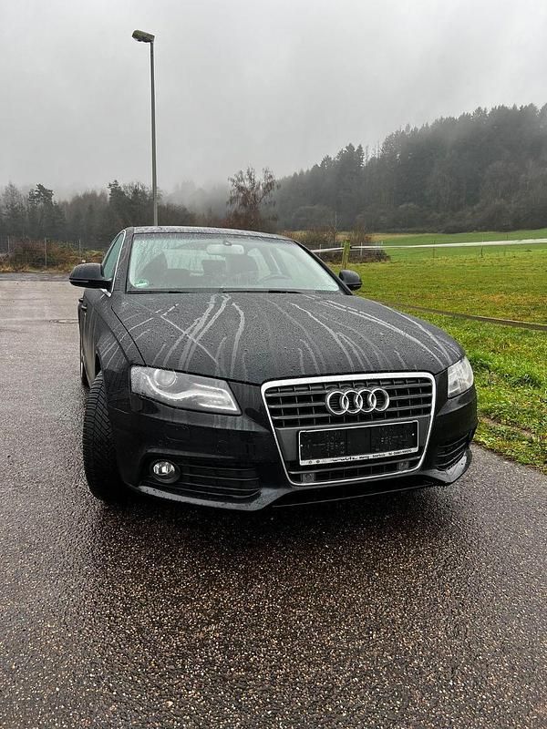 Gebraucht Audi A4 Attraction 160 PS (117 kW) 2008 Schwarz Limousine