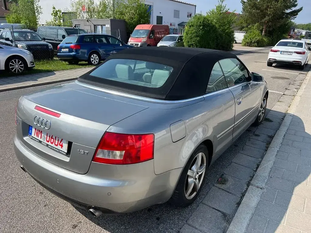 Gebraucht Audi A4 Cabriolet 163 PS (119 kW) 2004 Grau Cabrio