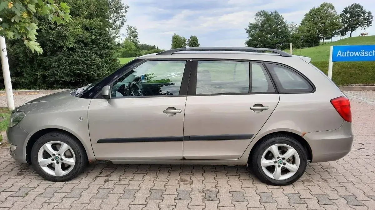 Gebraucht Skoda Fabia 105 PS (77 kW) 2011 Silber Kombi