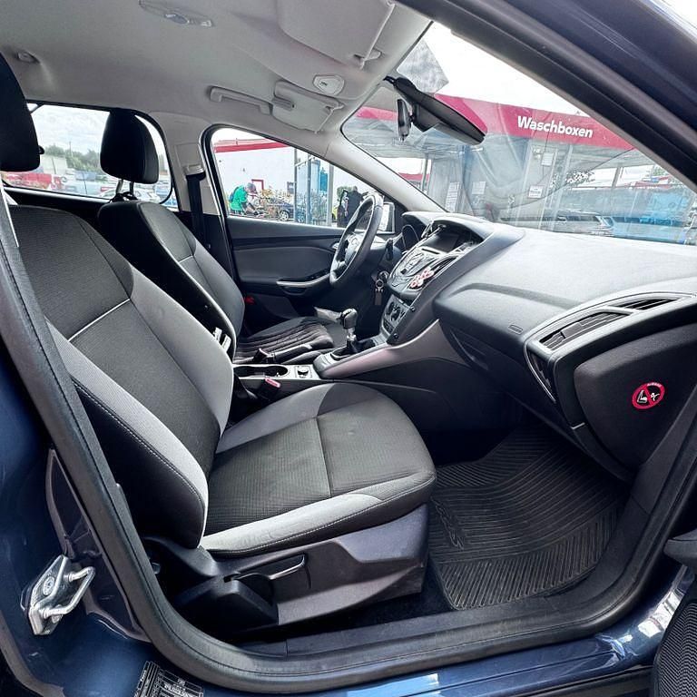 Gebraucht Ford Focus Titanium 116 PS (85 kW) 2013 Blau Kombi