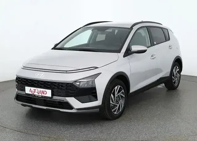 Neu Hyundai Bayon 101 PS (74 kW) 2025 Grau SUV