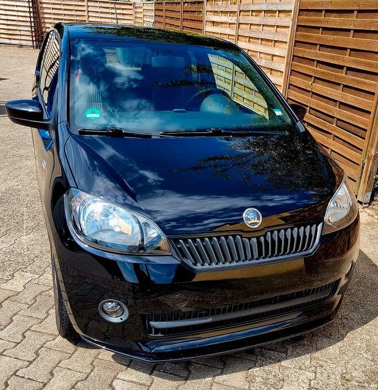 Schwarz Gebraucht 2015 Skoda Citigo Monte Carlo Kleinwagen | 5.500 € (Guter Preis) - Bild 1/4