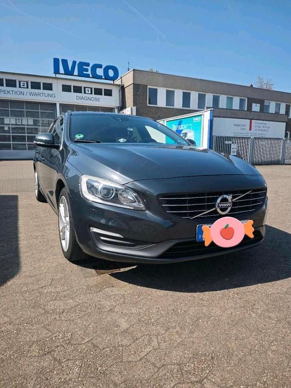 Andere farben Gebraucht 2013 Volvo V60 Kombi | 8.500 € - Bild 1/4