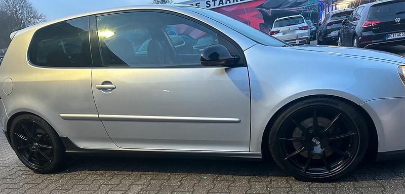 Gebraucht VW Golf GTI 200 PS (147 kW) 2005 Silber Coupé