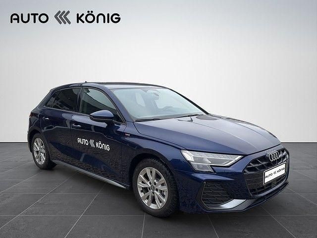 Blau Gebraucht 2025 Audi A3 Sportback S-Line Limousine | 48.990 € (Teuer) - Bild 1/4