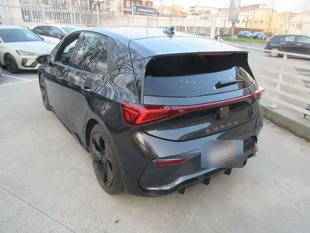 Gebraucht Cupra Born e-Boost 169 kW (231 PS) 2024 Grau Kleinwagen