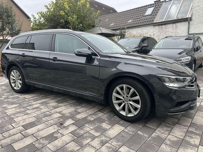 Second-hand VW Passat 150 CP (110 kW) 2020 Gri Break