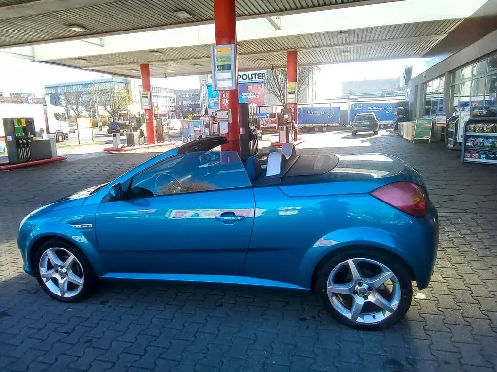 Gebraucht Opel Tigra Enjoy 125 PS (91 kW) 2005 Blau Cabrio