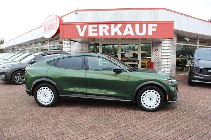 Gebraucht Ford Mustang Mach-E GT 358 kW (487 PS) 2024 Eruption green SUV