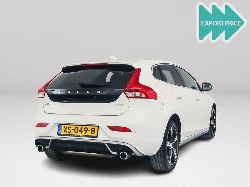 Brugt Volvo V40 154 HK (113 kW) 2019 Hvid Sedan