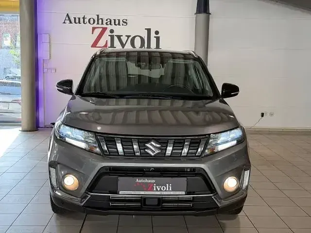 Gebraucht Suzuki Vitara Comfort+ 129 PS (94 kW) 2020 Grau SUV