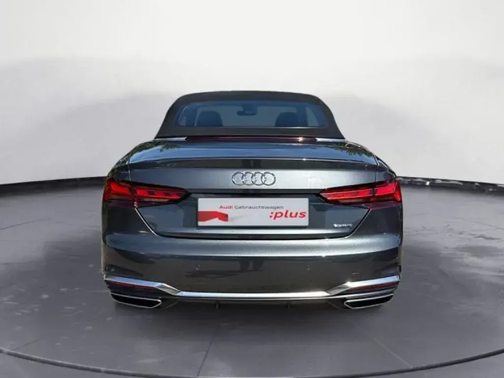 Gebraucht Audi A5 Cabriolet S-Line 265 PS (194 kW) 2023 Grau Cabrio