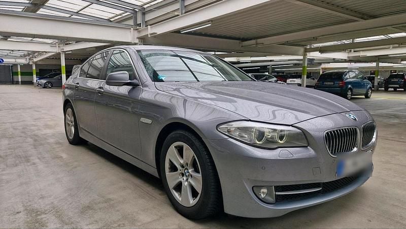 Gebraucht BMW 520 184 PS (135 kW) 2013 Grau Limousine