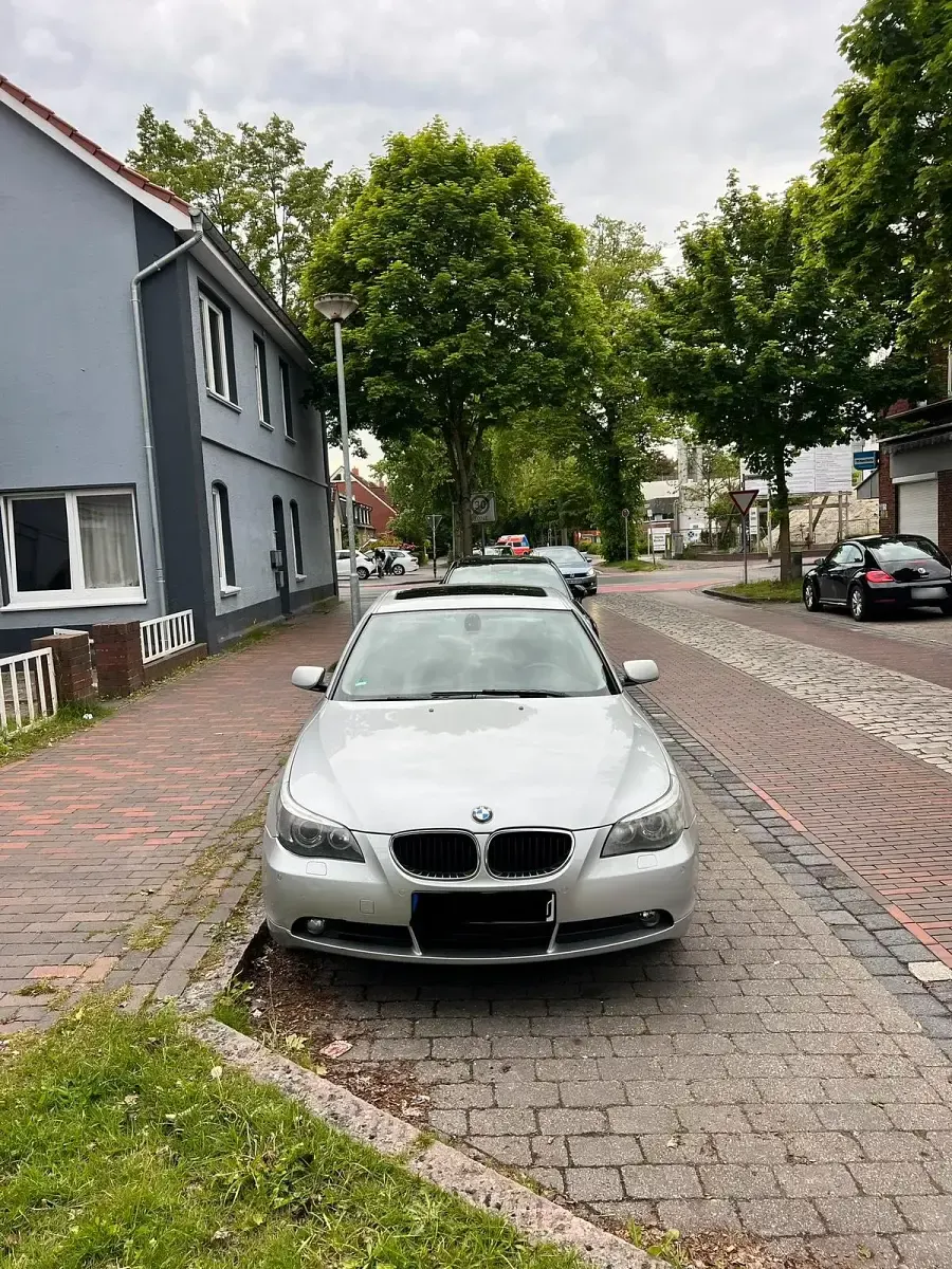 Gebraucht BMW 520 177 PS (130 kW) 2004 Silber Limousine