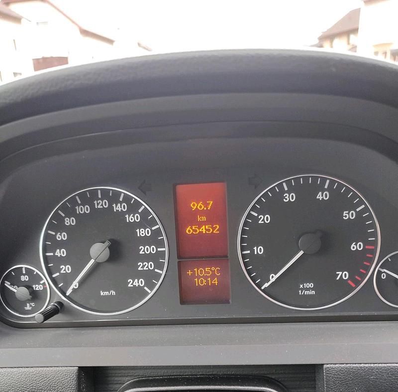 Silber Gebraucht 2004 Mercedes A150 Limousine | 6.750 € - Bild 1/4