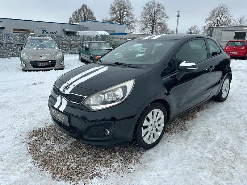 Schwarz Gebraucht 2012 Kia Rio Limousine | 3.900 € (Guter Preis) - Bild 1/4