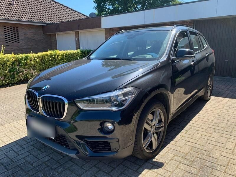 Schwarz Gebraucht 2016 BMW X1 SUV | 19.650 € (Etwas zu teuer) - Bild 1/4