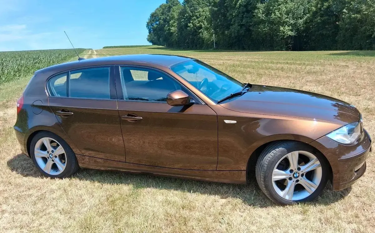 Gebraucht BMW 116 116 PS (85 kW) 2010 Braun Kleinwagen
