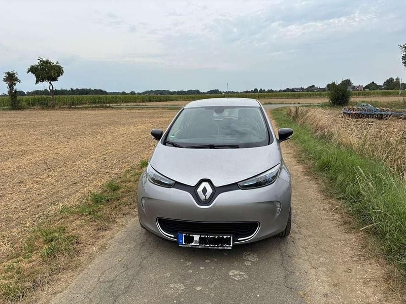Gebraucht 2016 Renault Zoe Intens Kleinwagen | 8.000 € (Guter Preis) - Bild 1/4