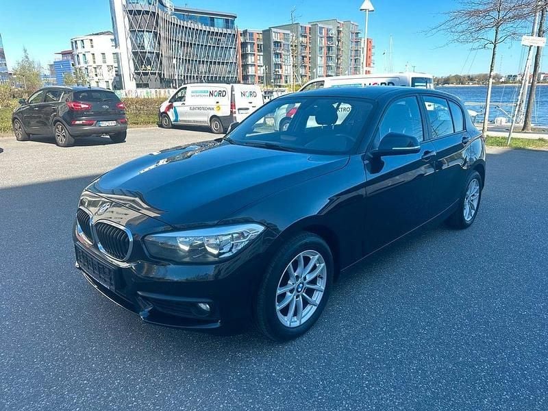 Gebraucht BMW 116 Advantage 116 PS (85 kW) 2016 Schwarz Kleinwagen