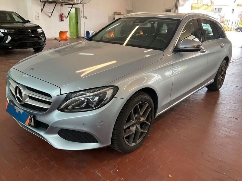 Silber Gebraucht 2018 Mercedes C220 Kombi | 15.900 € (Teuer) - Bild 1/2
