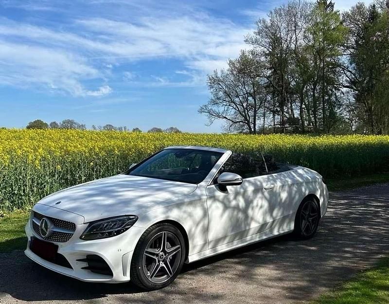 Weiß Gebraucht 2019 Mercedes C180 Cabrio | 28.900 € (Fairer Preis) - Bild 1/4