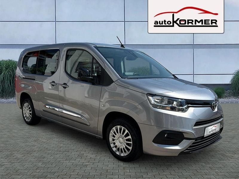 Silber Gebraucht 2023 Toyota Proace Verso City Kombi | 29.880 € (Fairer Preis) - Bild 1/4
