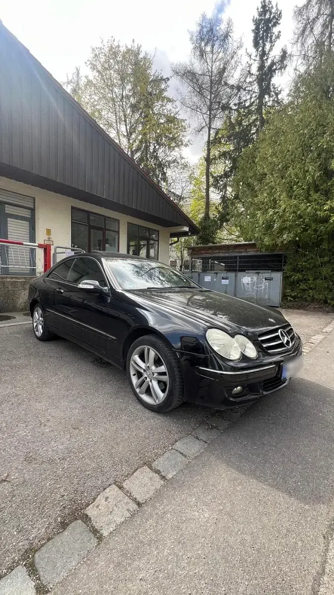 Gebraucht Mercedes CLK200 163 PS (119 kW) 2007 Schwarz Coupé