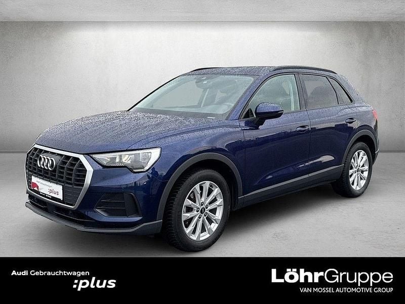Navarrablau metallic Gebraucht 2023 Audi Q3 Ambiente SUV | 27.380 € (Superpreis) - Bild 1/4