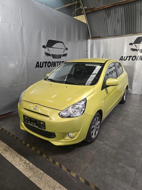 Gelb Gebraucht 2015 Mitsubishi Space Star Kleinwagen | 4.800 € (Guter Preis) - Bild 1/4