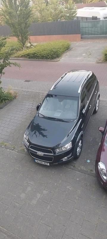 Schwarz Gebraucht 2012 Chevrolet Captiva SUV | 7.000 € (Etwas zu teuer) - Bild 1/4