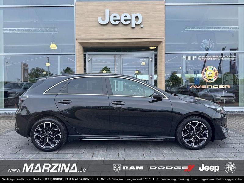 Schwarz Gebraucht 2022 Kia Ceed GT-Line Kleinwagen | 18.999 € - Bild 1/4