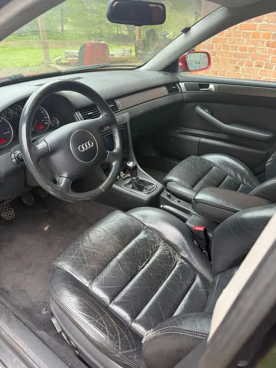 Gebraucht Audi A6 S-Line 155 PS (114 kW) 2002 Rot Kombi