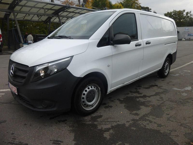 Weiß Gebraucht 2020 Mercedes Vito Van | 9.499 € - Bild 1/4