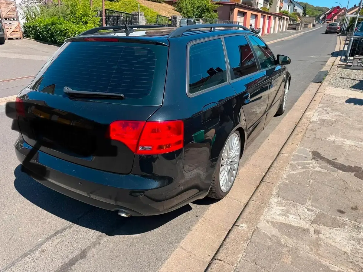 Gebraucht Audi A4 125 PS (91 kW) 2007 Schwarz Kombi