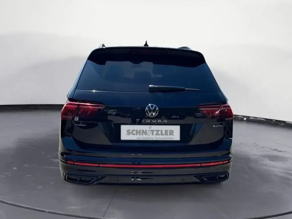 Gebraucht VW Tiguan Allspace R-line 190 PS (139 kW) 2023 Schwarz SUV