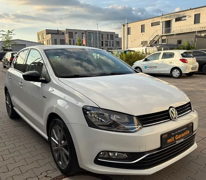 Gebraucht VW Polo 90 PS (66 kW) 2014 Weiß Limousine