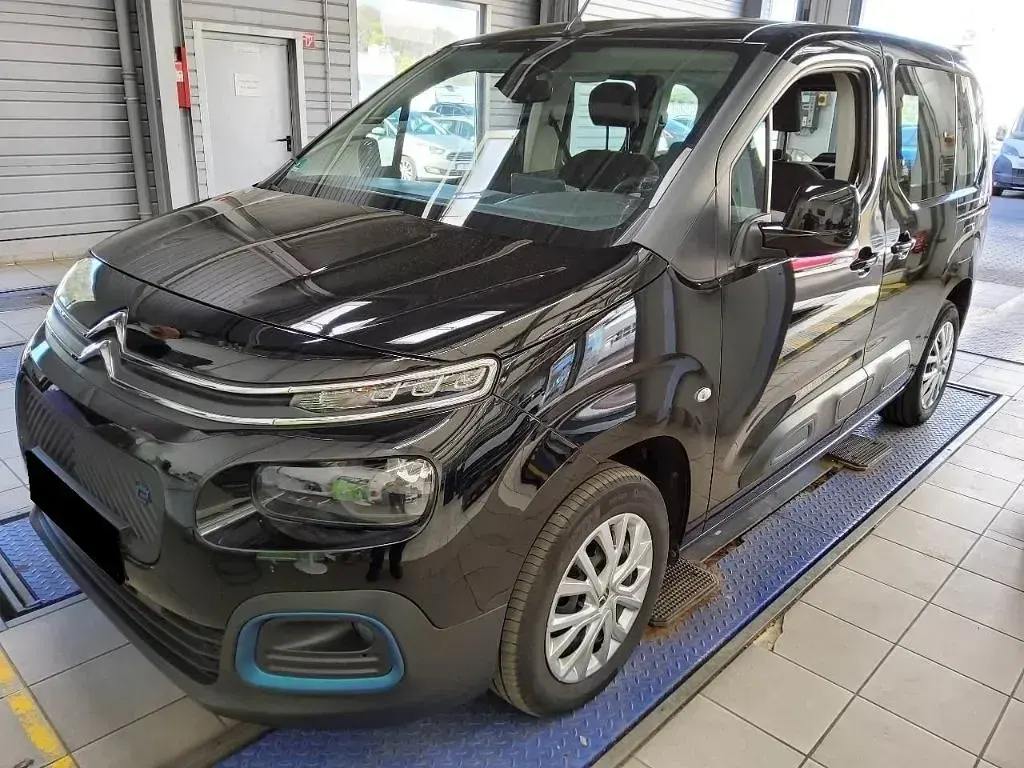 Gebraucht Citroën e-Berlingo Feel 100 kW (136 PS) 2023 Schwarz perla nera/typ aussenv Van / Kleinbus