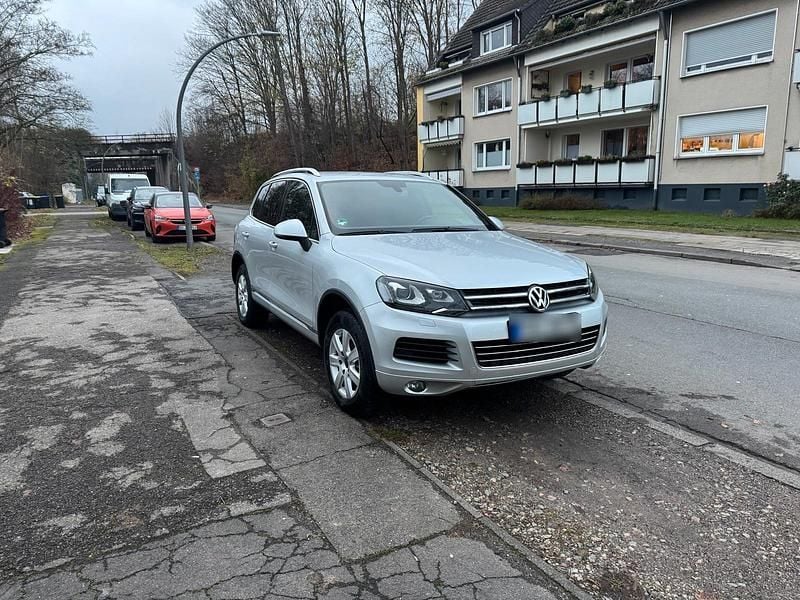 Gebraucht VW Touareg 204 PS (150 kW) 2012 Silber SUV