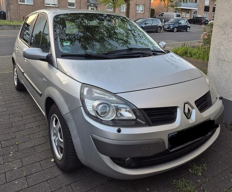 Gebraucht Renault Scénic II 112 PS (82 kW) 2008 Grau Van / Kleinbus