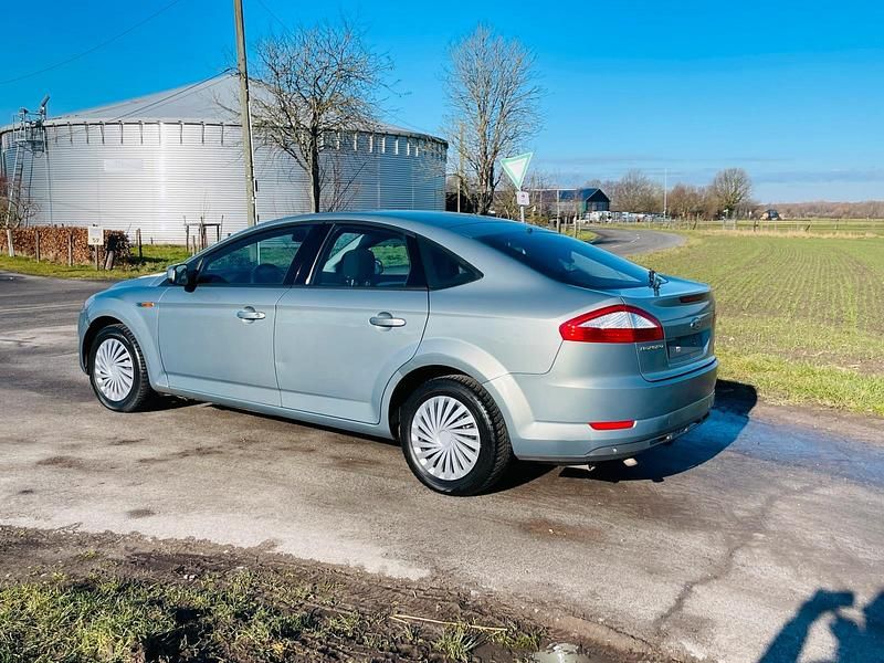 Gebraucht Ford Mondeo 145 PS (106 kW) 2009 Grau Limousine
