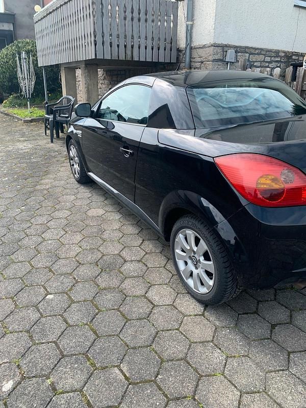 Gebraucht Opel Tigra 90 PS (66 kW) 2006 Schwarz Cabrio